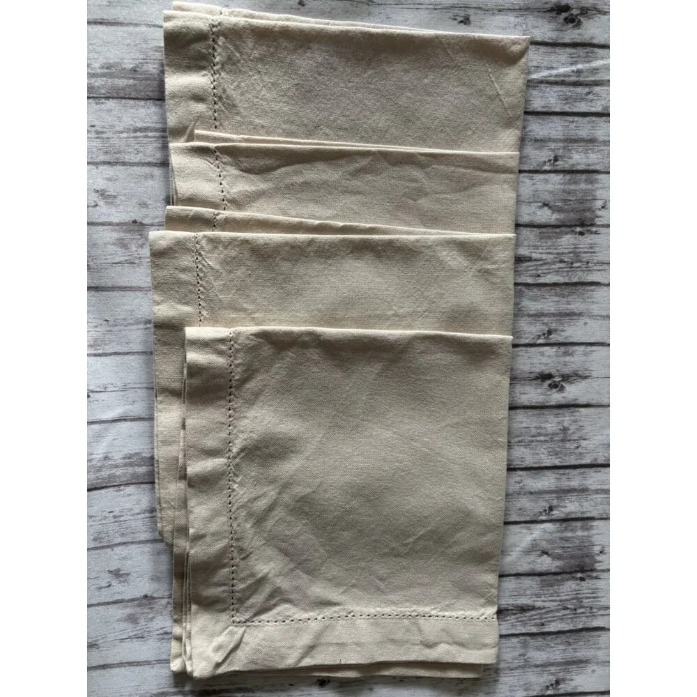 Set of 4 Pottery Barn 100% Linen Square Napkins Oatmeal Beige 18